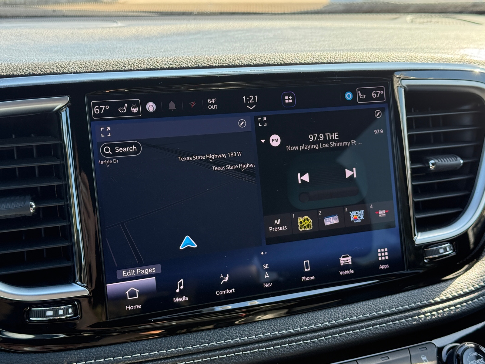 Thumbnail: 2025 Chrysler Pacifica - 4