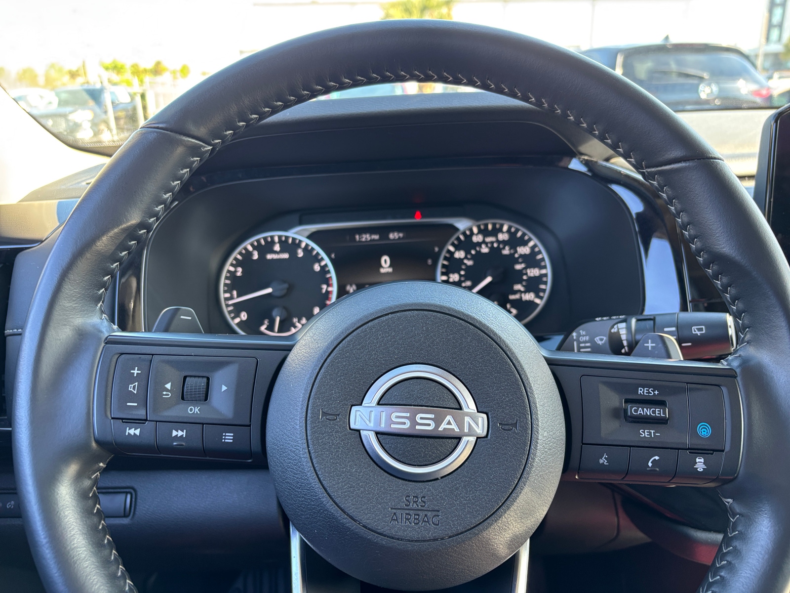 Thumbnail: 2025 Nissan Pathfinder - 5