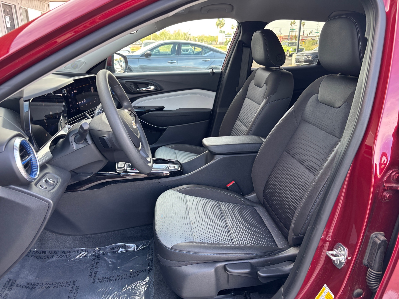 Thumbnail: 2025 Chevrolet Trax - 2