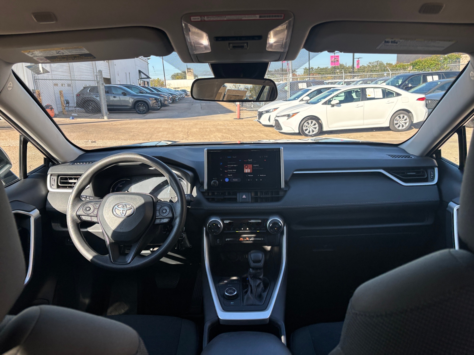 Thumbnail: 2025 Toyota RAV4 - 3