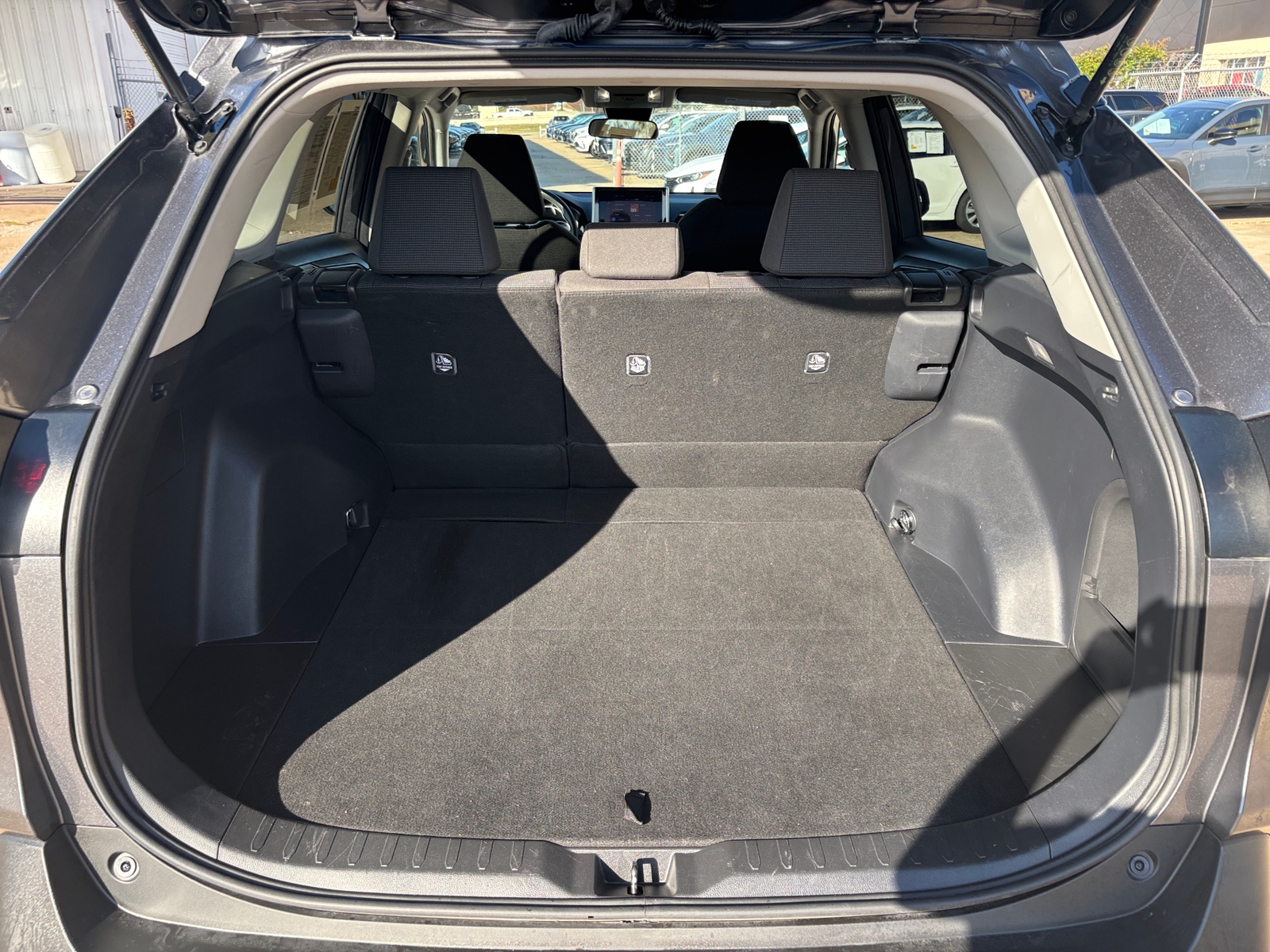 Thumbnail: 2025 Toyota RAV4 - 6