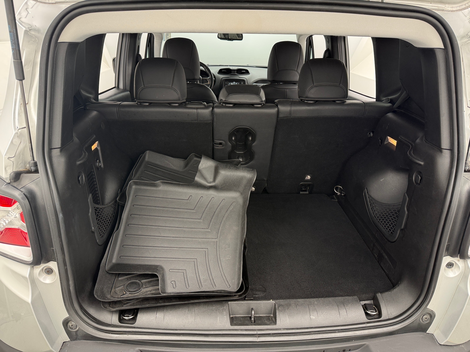 Thumbnail: 2017 Jeep Renegade - 6