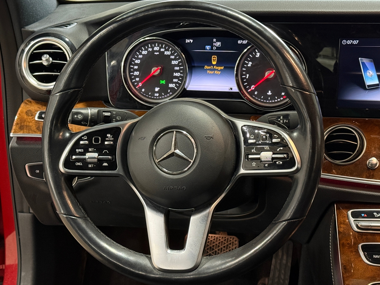 Thumbnail: 2019 Mercedes-Benz E-Class - 4