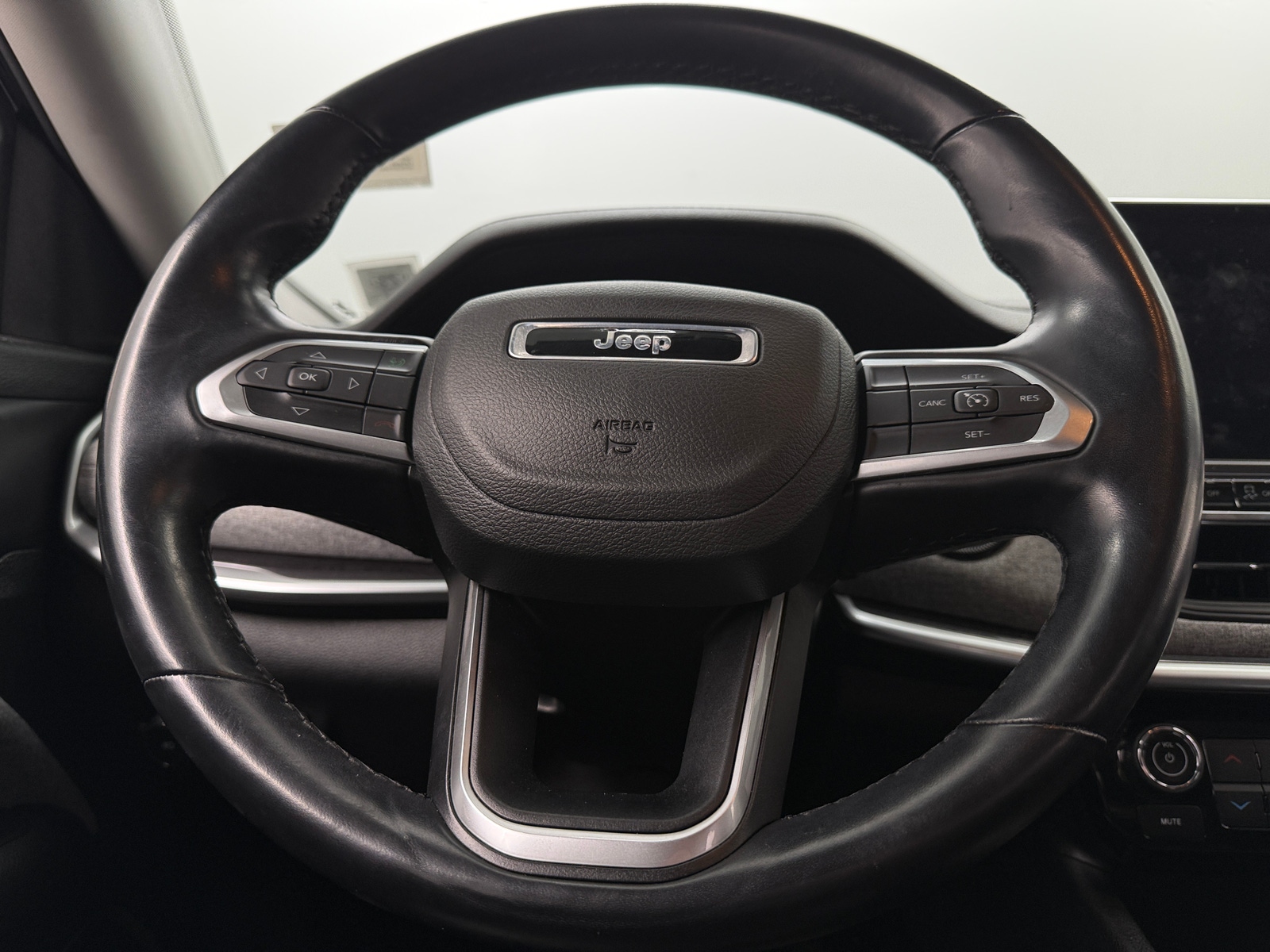 Thumbnail: 2022 Jeep Compass - 4