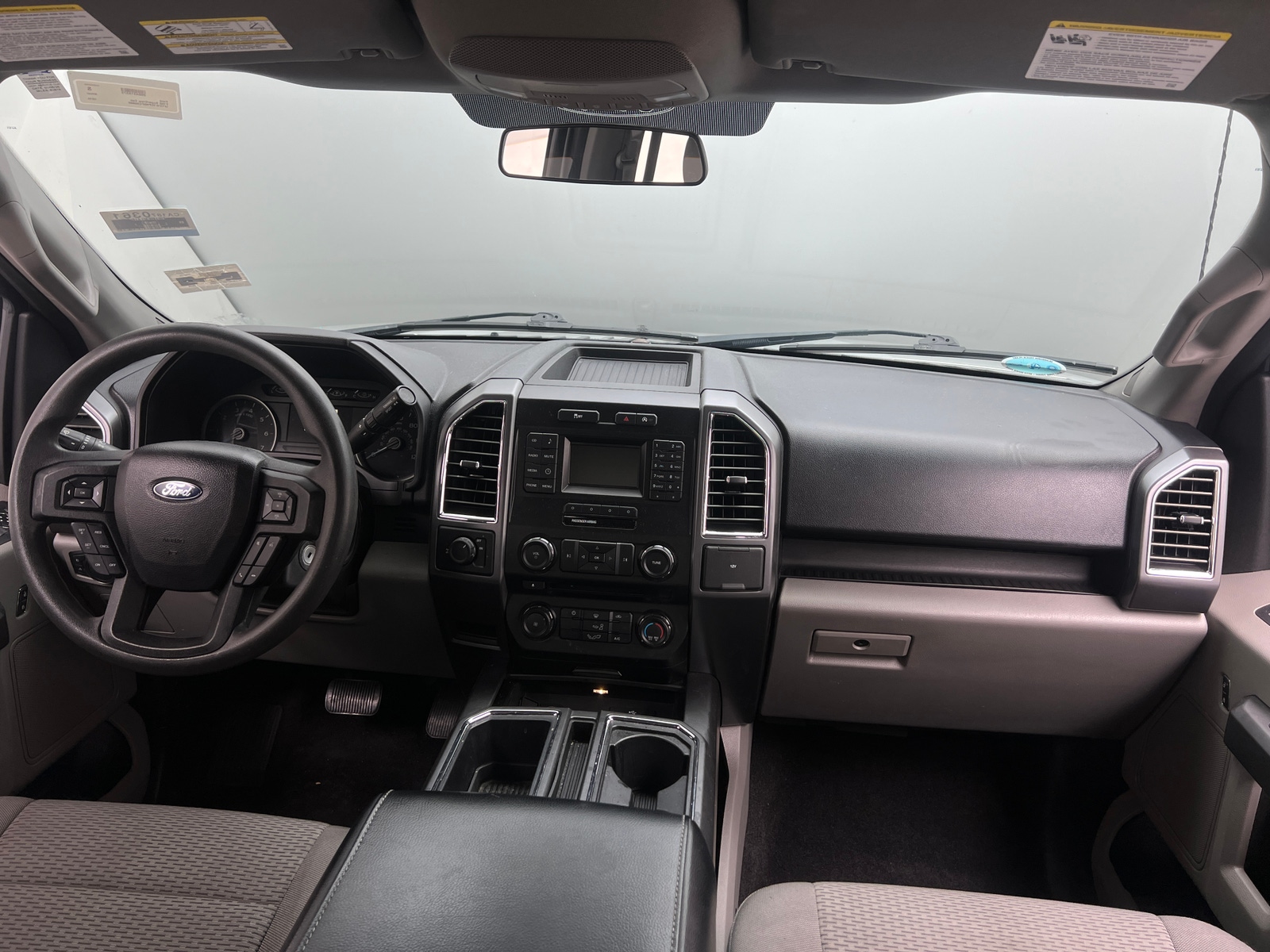 Thumbnail: 2016 Ford Econoline - 3