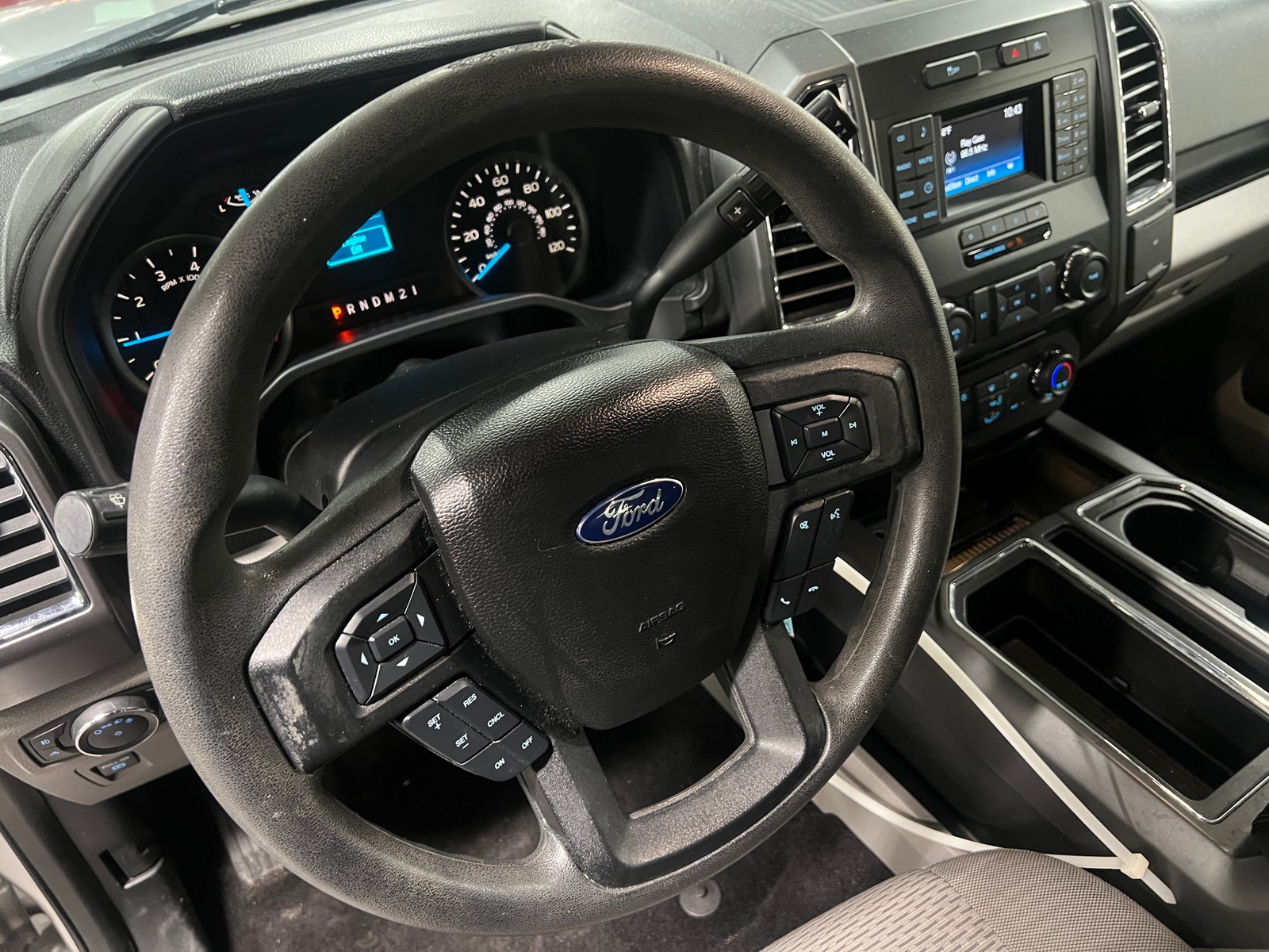 Thumbnail: 2016 Ford Econoline - 5