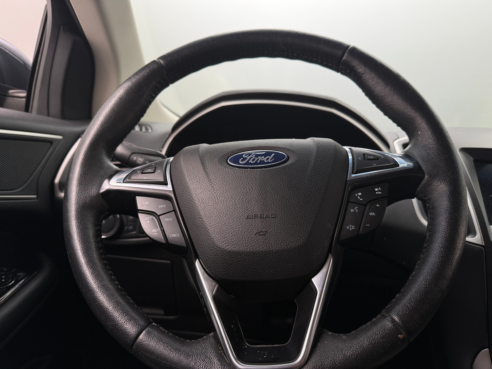 Thumbnail: 2019 Ford Edge - 5