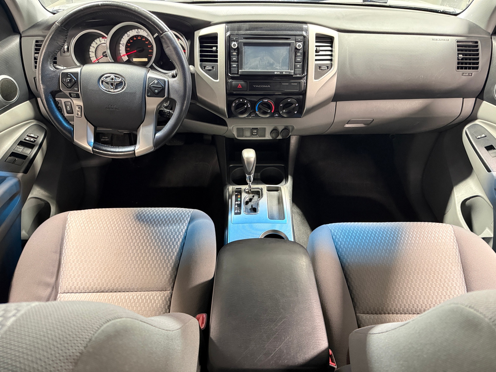 Thumbnail: 2015 Toyota Tacoma - 3