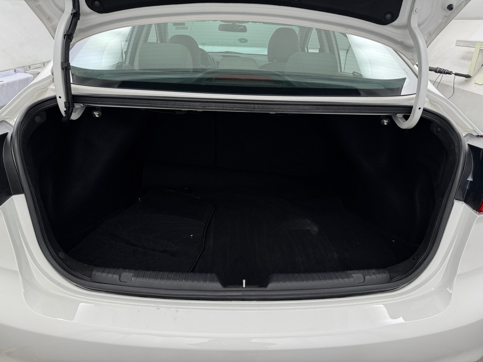 Thumbnail: 2017 Kia Forte - 7