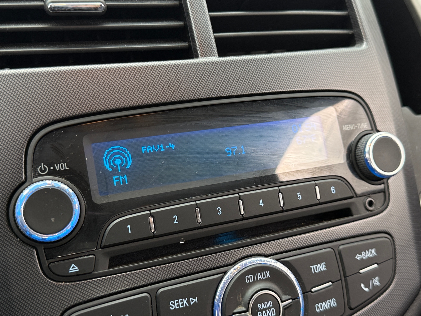 Thumbnail: 2012 Chevrolet Sonic - 3