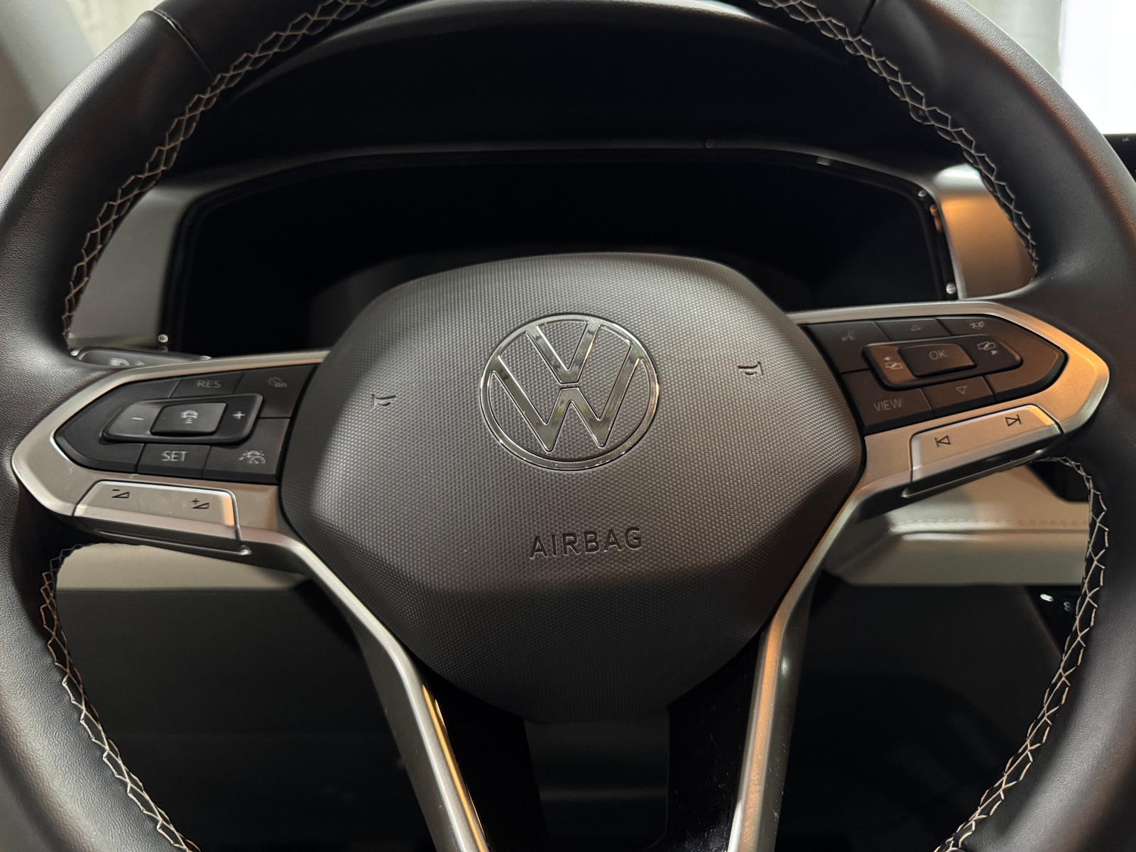 Thumbnail: 2025 Volkswagen Taos - 5