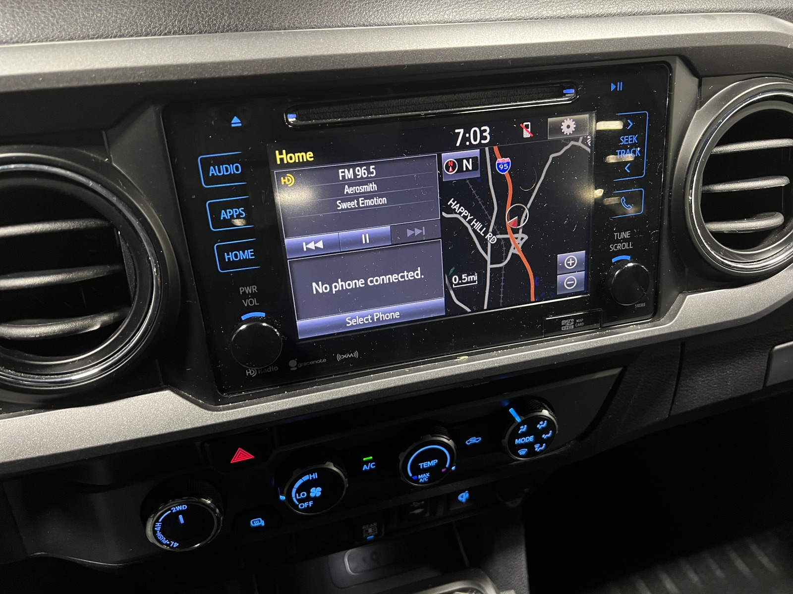 Thumbnail: 2019 Toyota Tacoma - 4