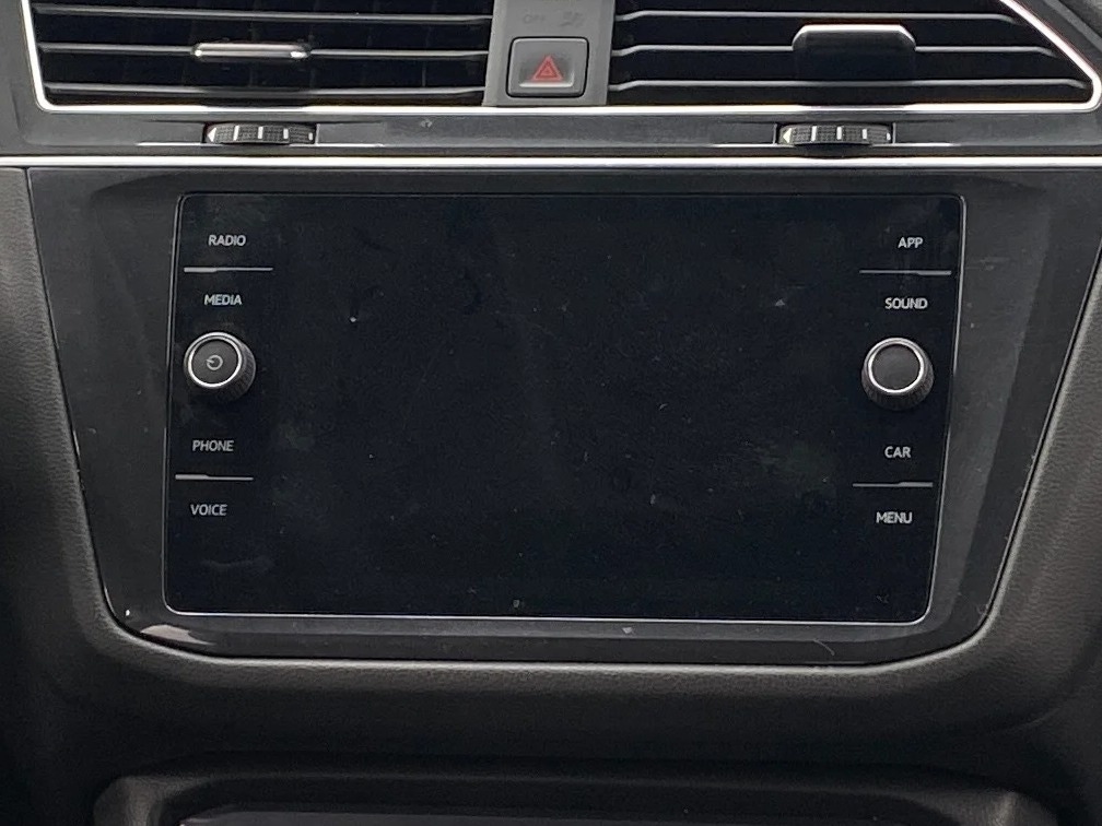 Thumbnail: 2021 Volkswagen Tiguan - 3