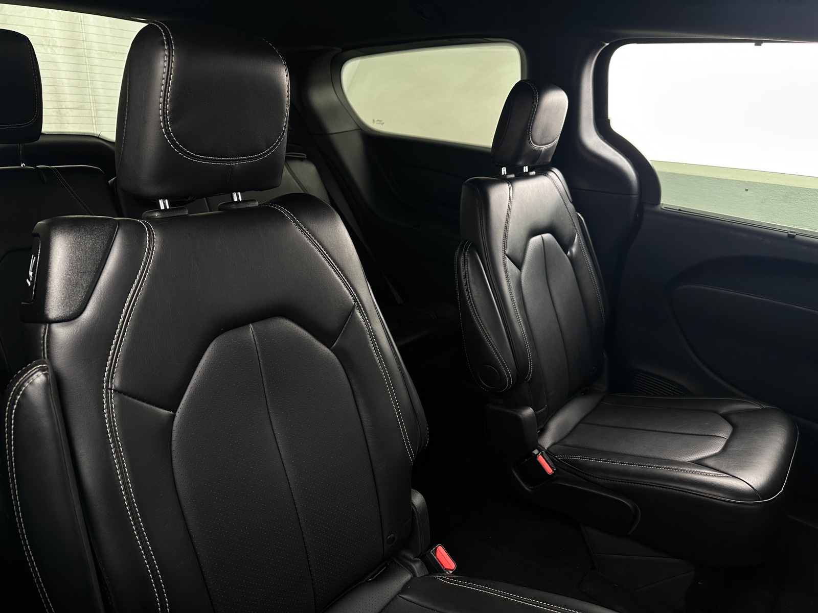 Thumbnail: 2025 Chrysler Pacifica - 5