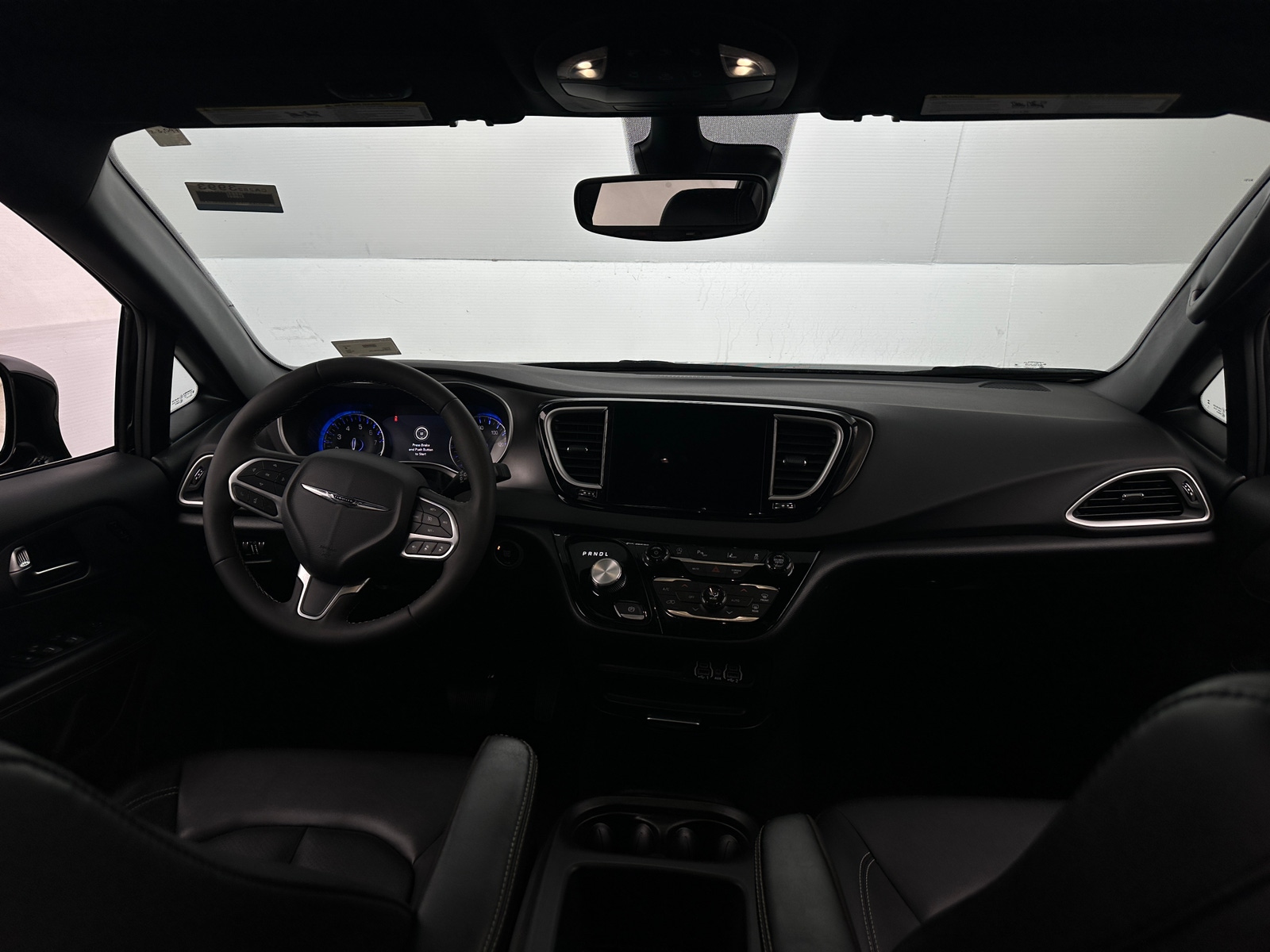 Thumbnail: 2025 Chrysler Pacifica - 2