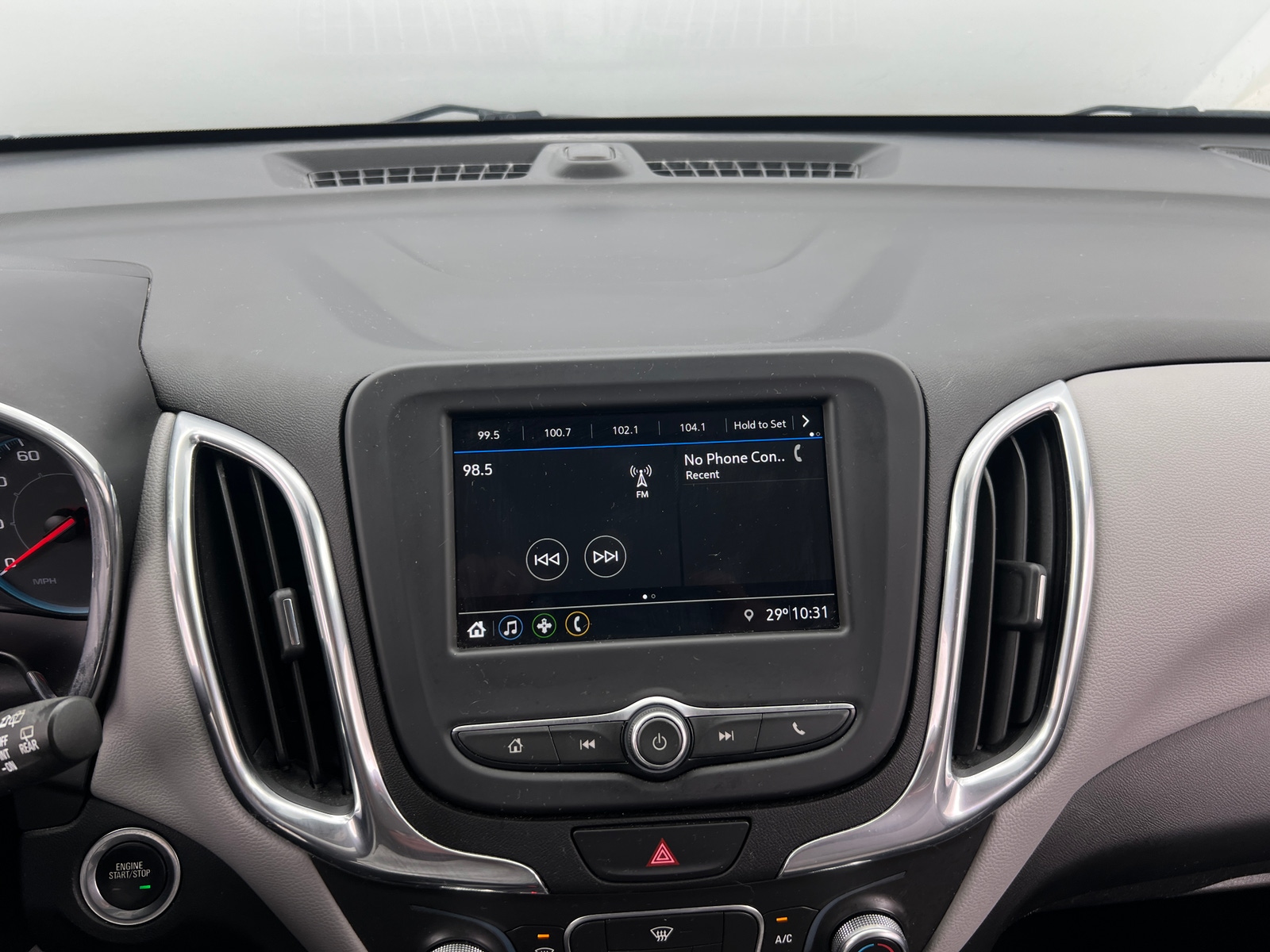 Thumbnail: 2019 Chevrolet Equinox - 4