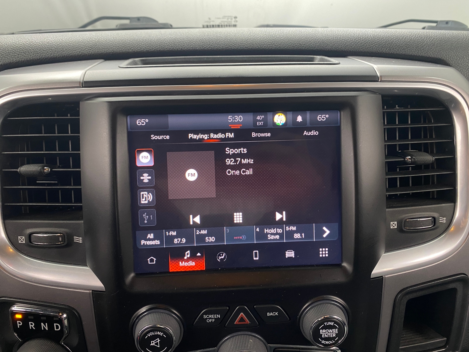 Thumbnail: 2022 RAM 1500 Classic - 4