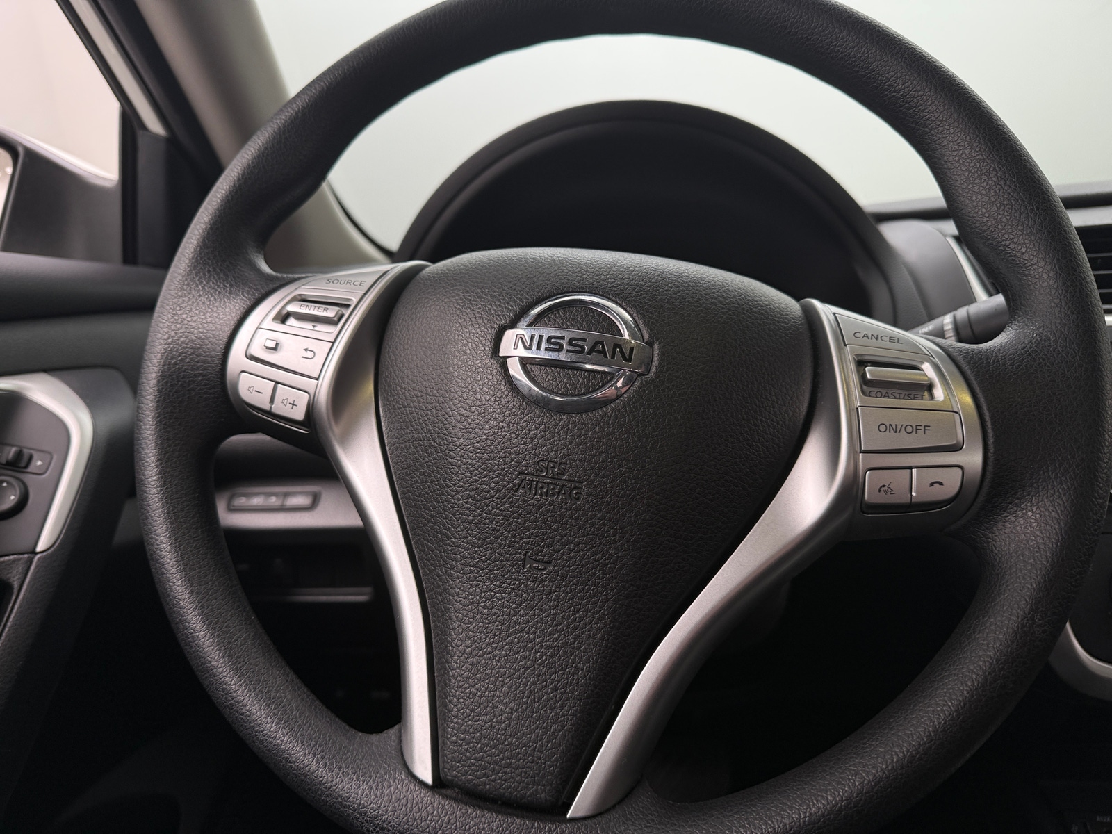 Thumbnail: 2018 Nissan Altima - 5