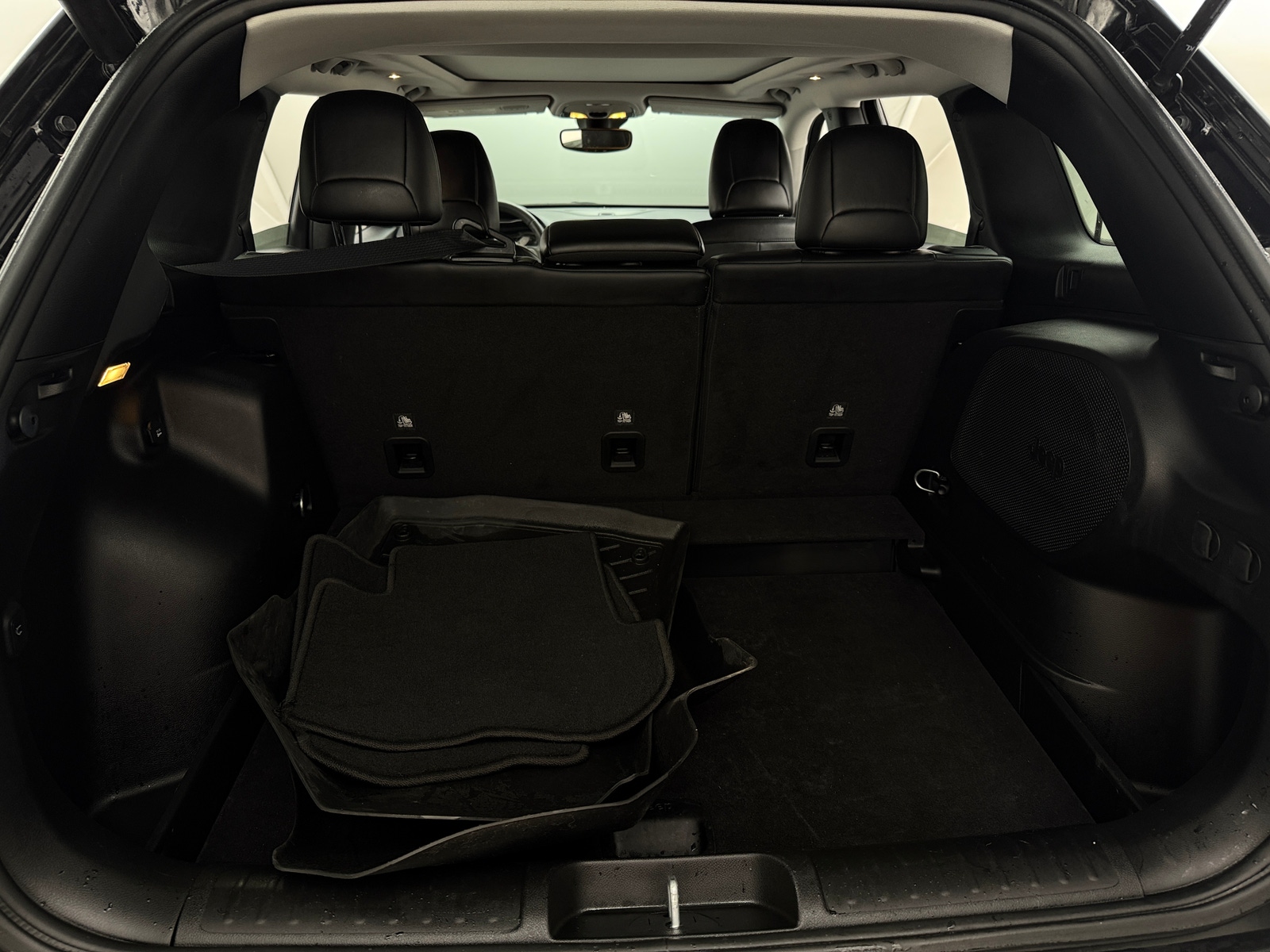 Thumbnail: 2022 Jeep Cherokee - 6