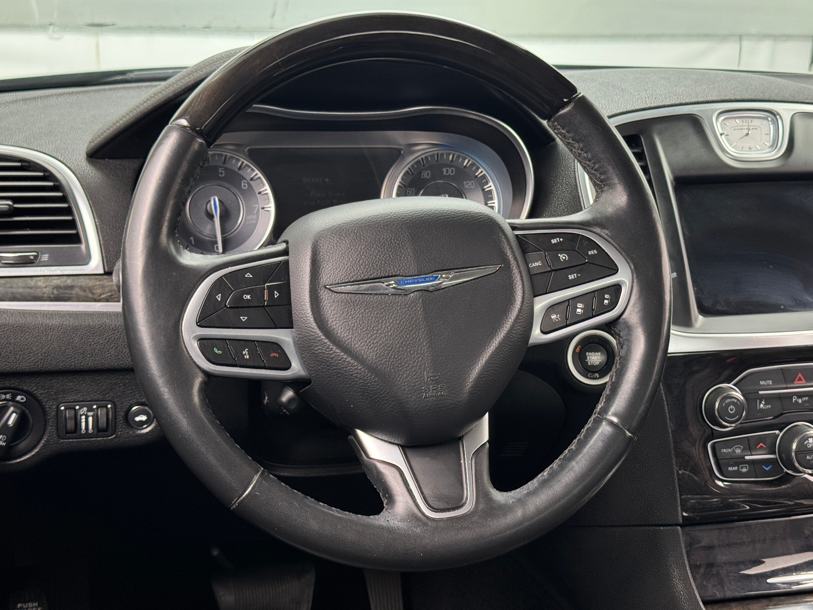 Thumbnail: 2019 Chrysler 300 - 4