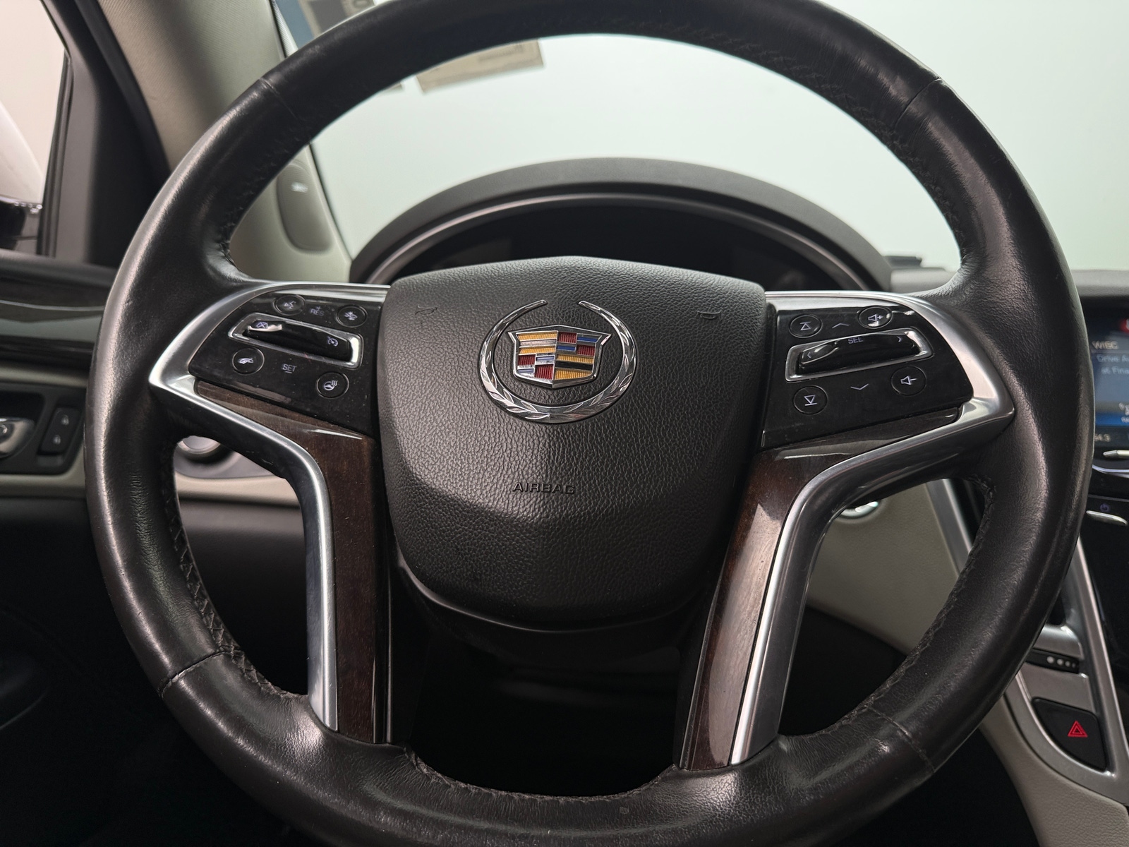 Thumbnail: 2015 Cadillac SRX - 4