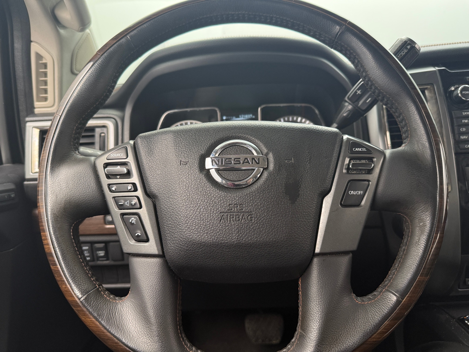 Thumbnail: 2016 Nissan Titan - 4