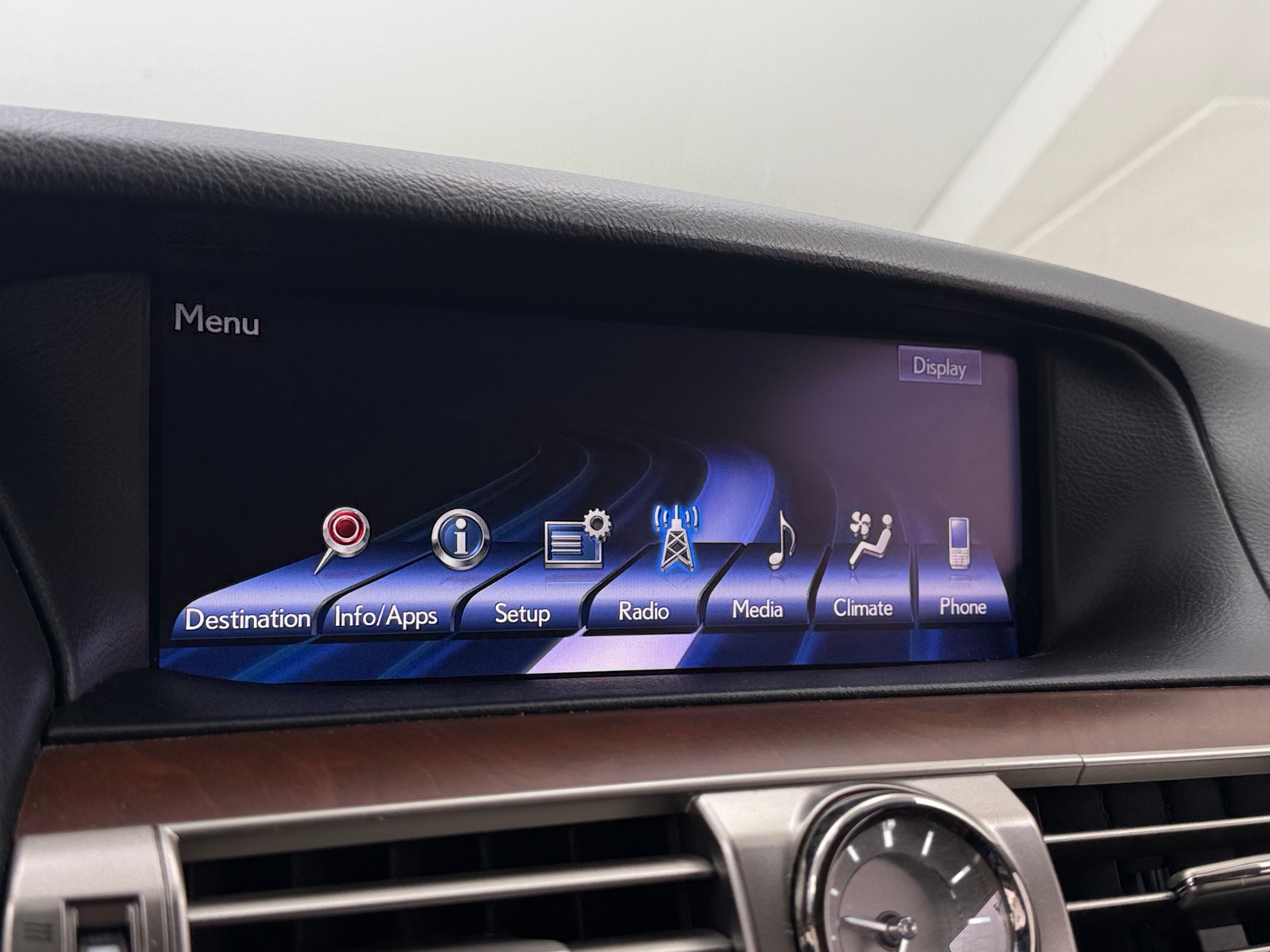 Thumbnail: 2014 Lexus LS - 3