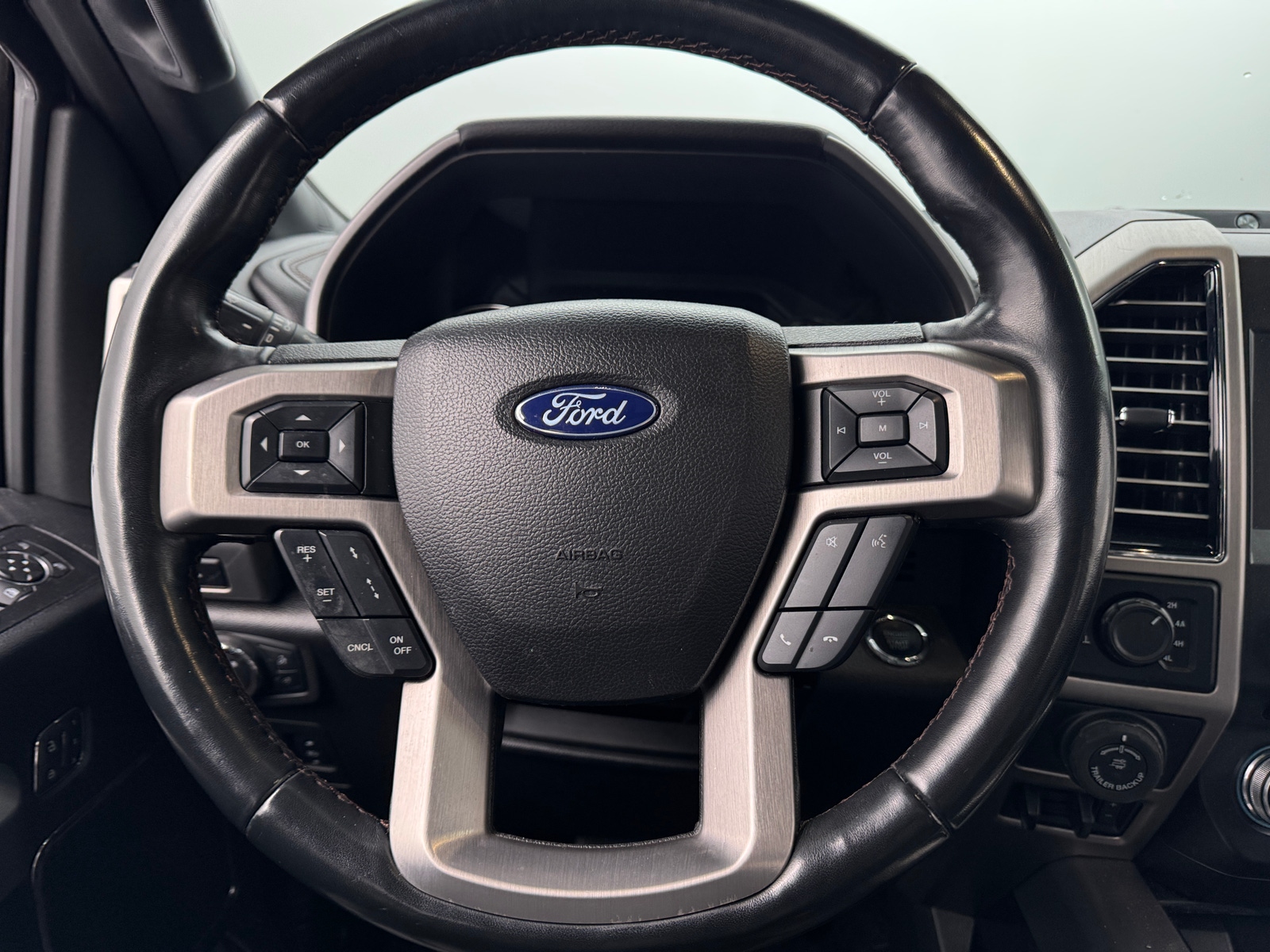 Thumbnail: 2018 Ford Econoline - 4