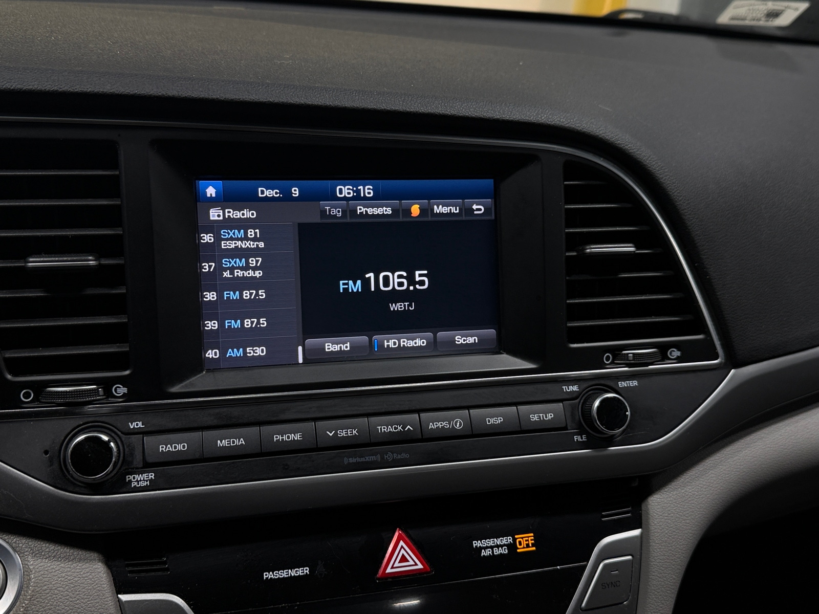 Thumbnail: 2018 Hyundai Elantra - 4