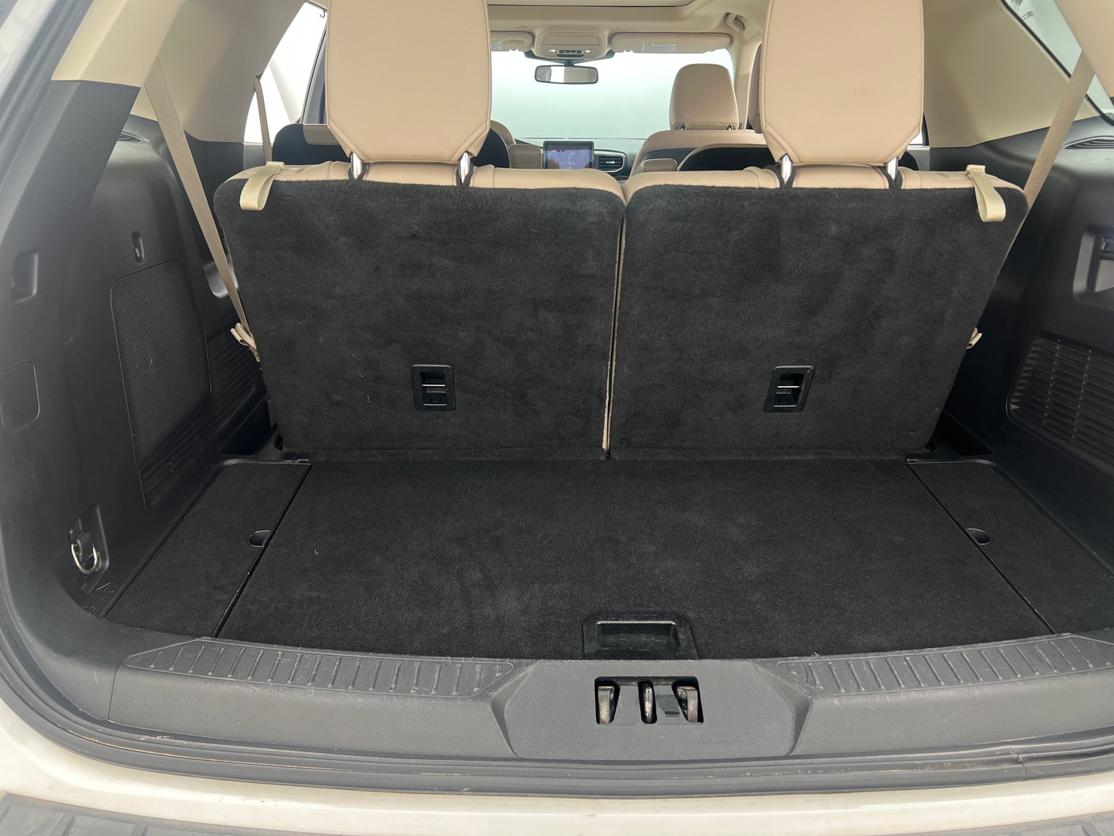 Thumbnail: 2020 Ford Explorer - 6