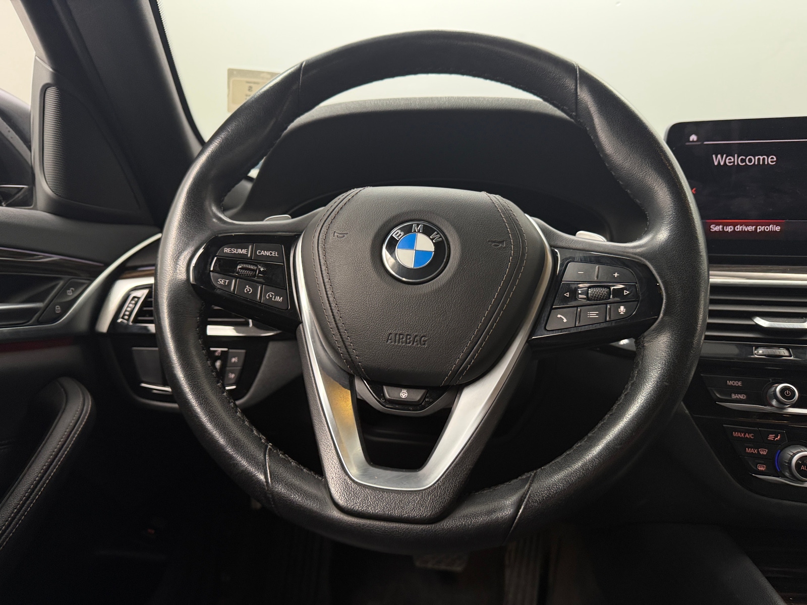 Thumbnail: 2021 BMW 5 Series - 4