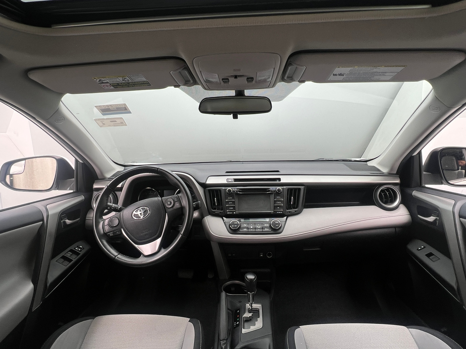 Thumbnail: 2016 Toyota RAV4 - 3