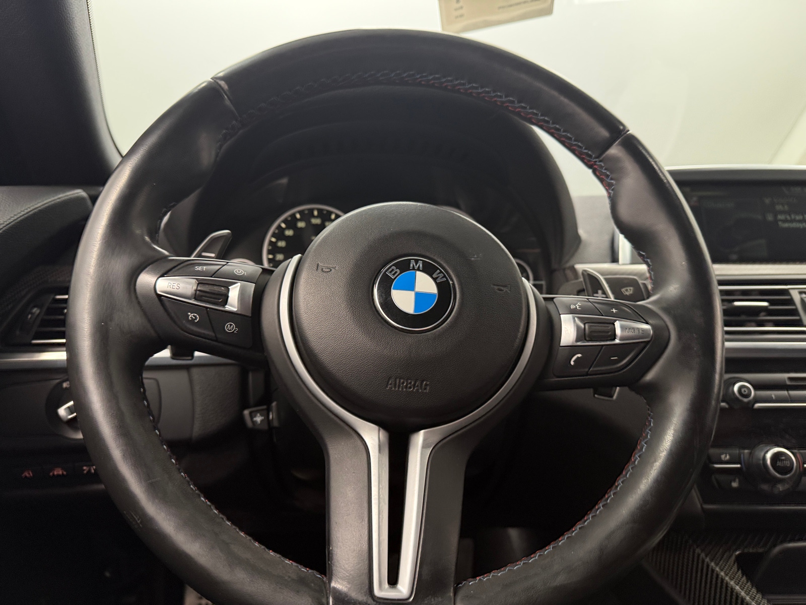 Thumbnail: 2014 BMW M6 - 3