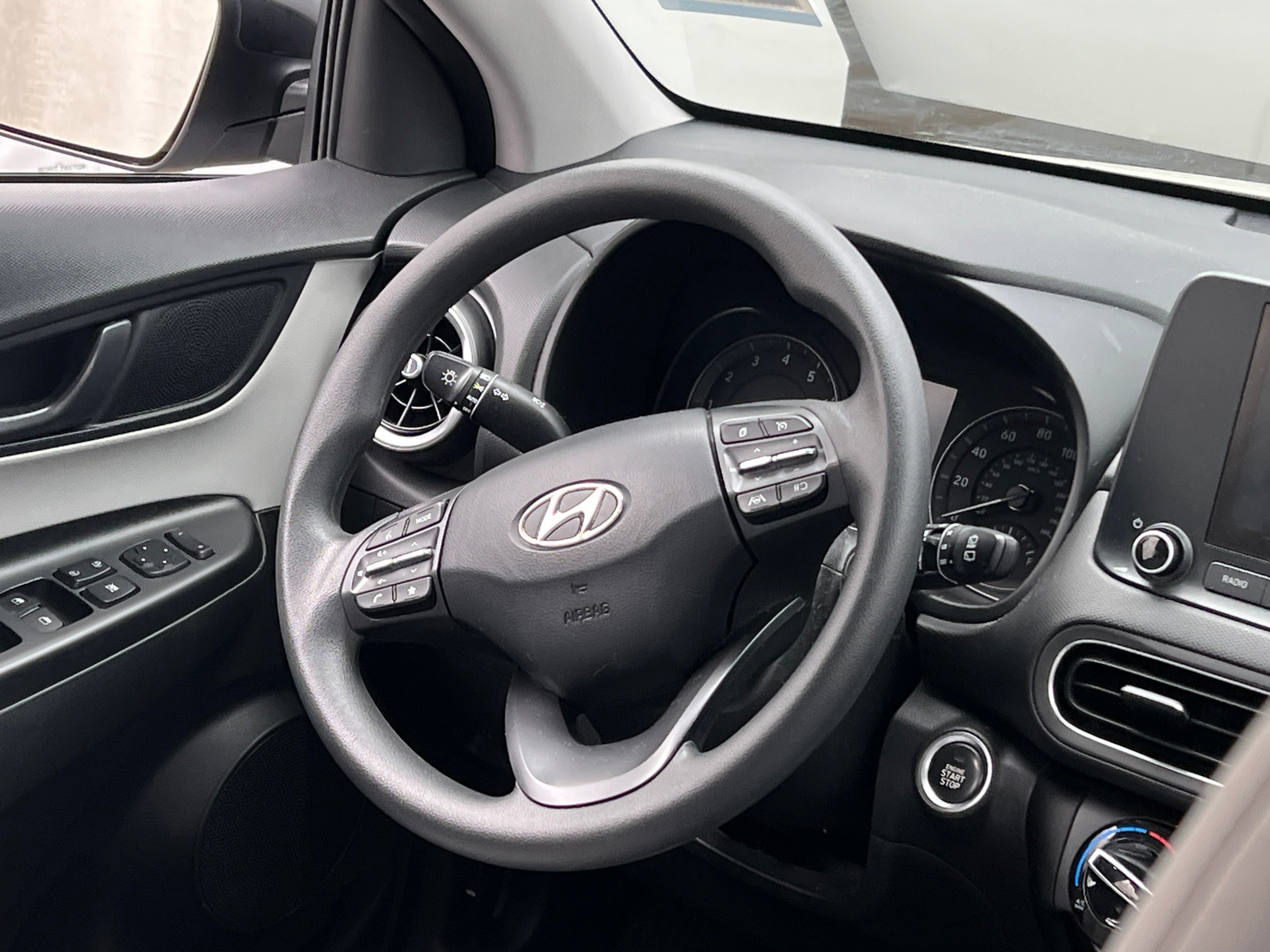 Thumbnail: 2022 Hyundai Kona - 5