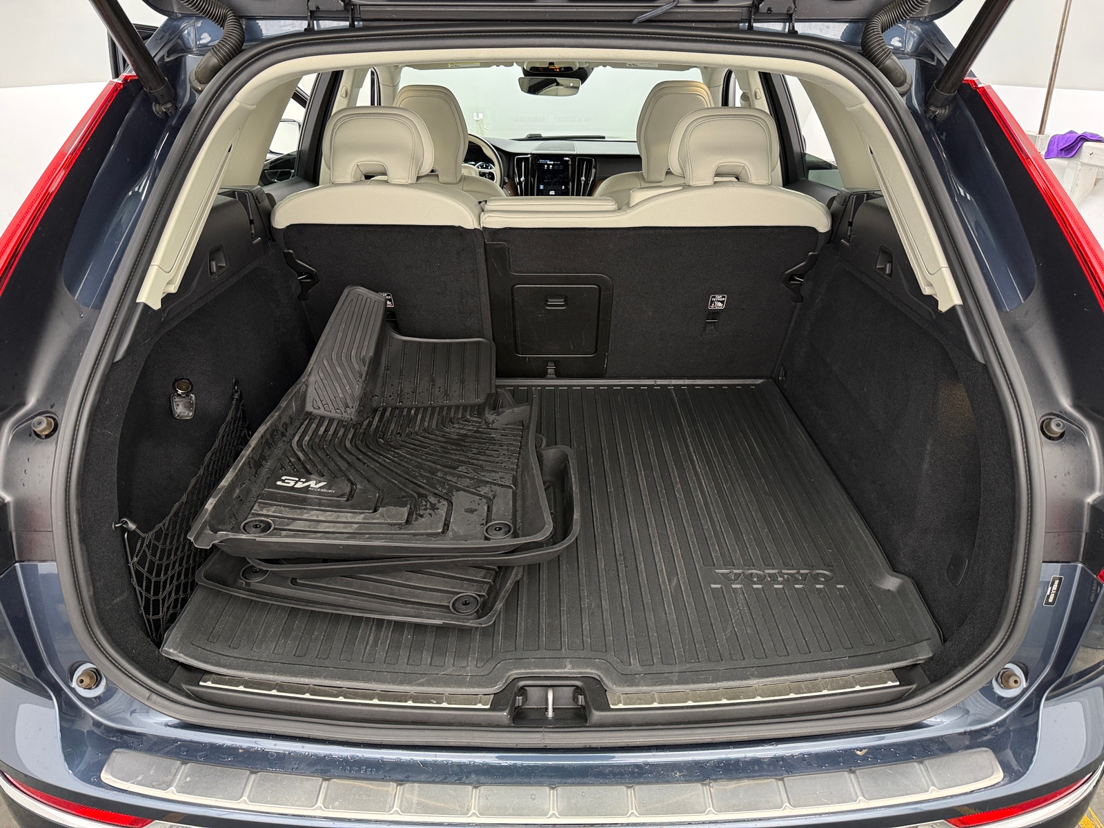 Thumbnail: 2020 Volvo XC60 - 6