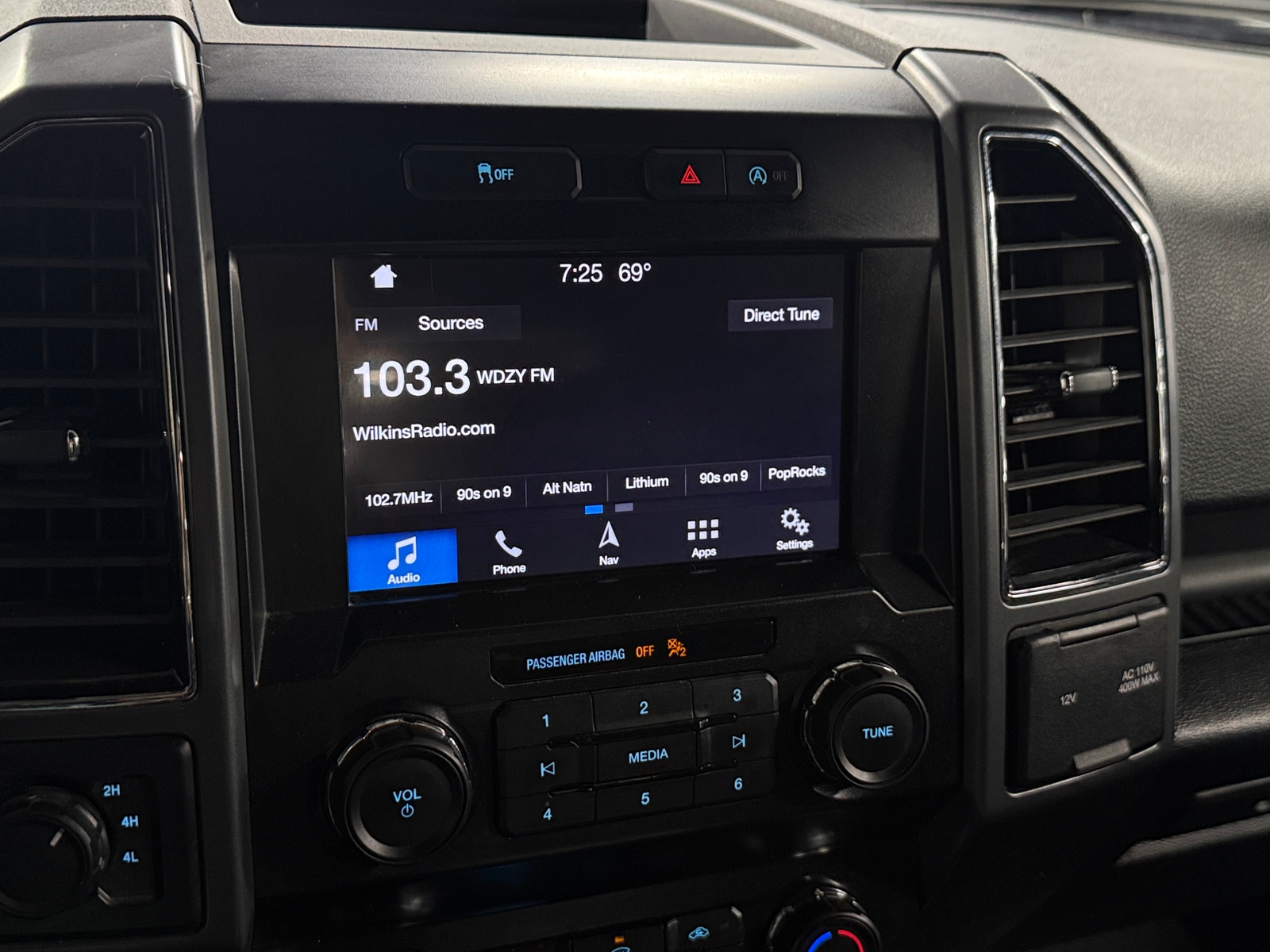 Thumbnail: 2019 Ford Econoline - 4