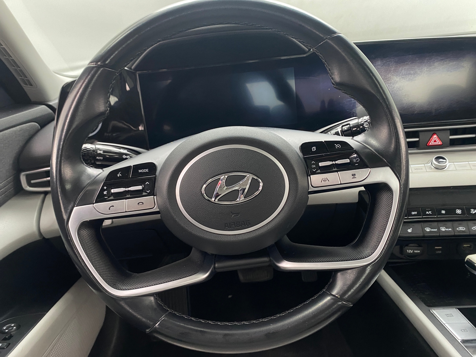 Thumbnail: 2021 Hyundai Elantra - 4