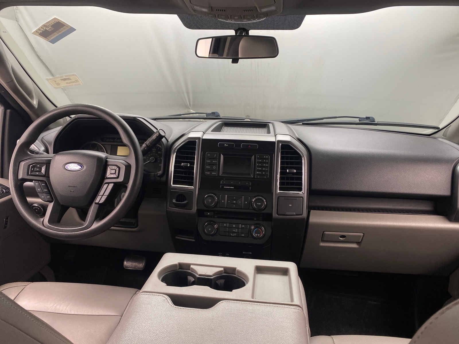 Thumbnail: 2015 Ford Econoline - 3