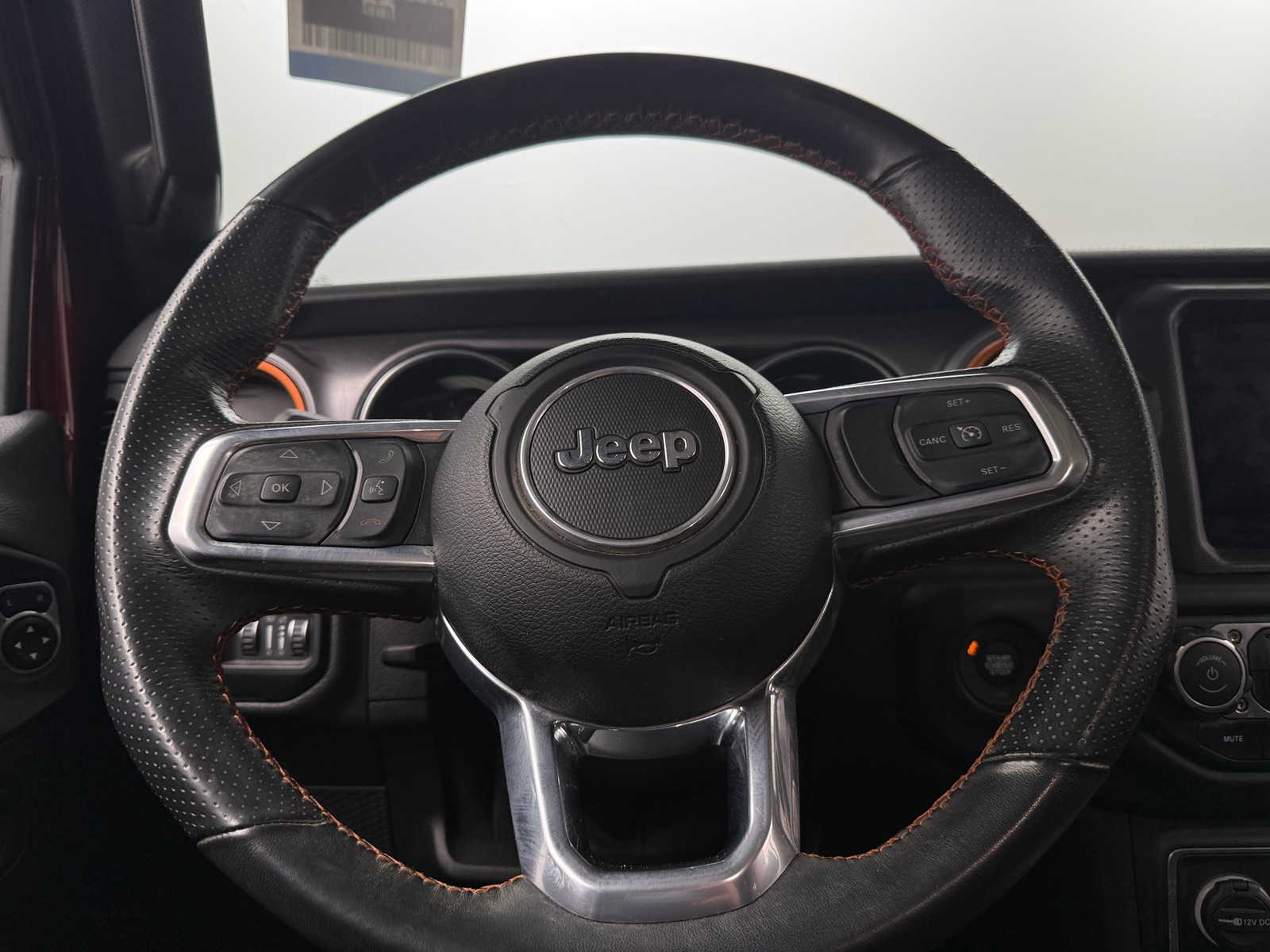 Thumbnail: 2021 Jeep Gladiator - 5