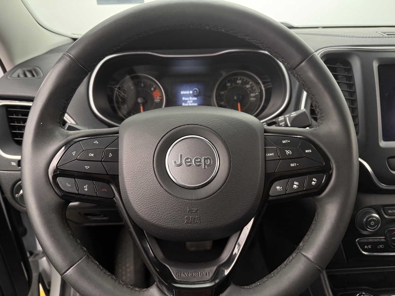 Thumbnail: 2023 Jeep Cherokee - 4