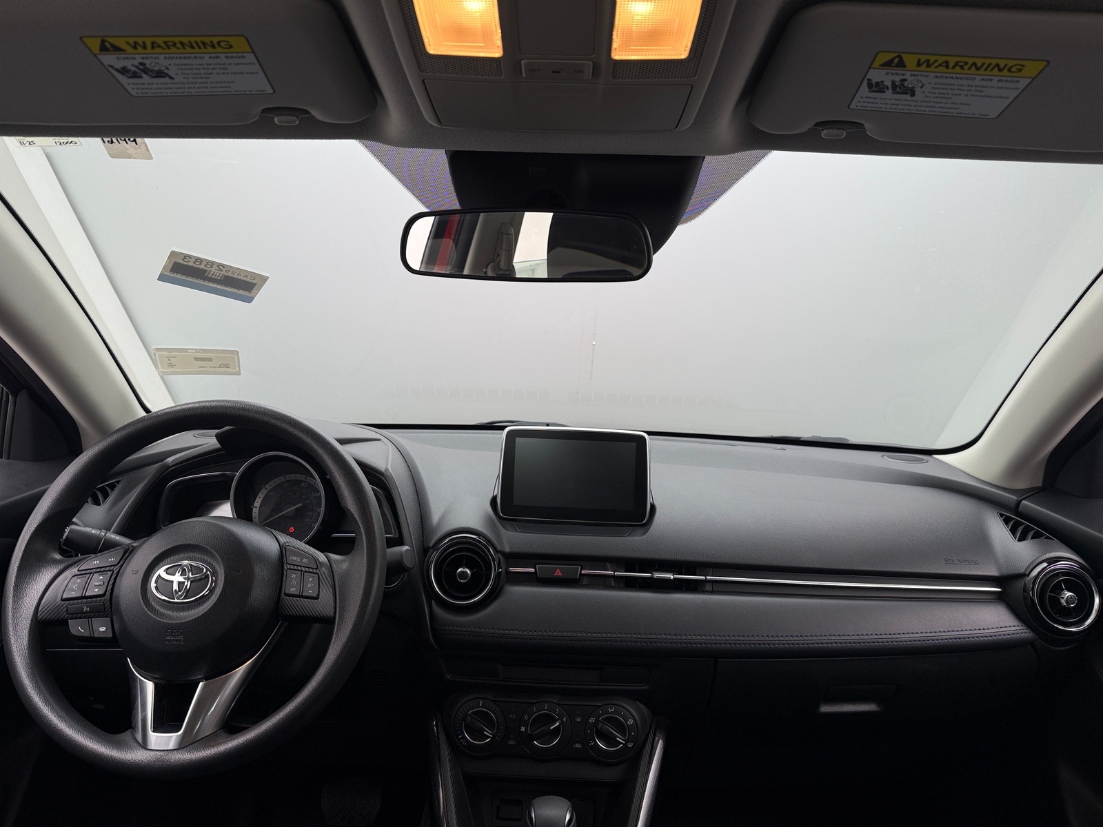 Thumbnail: 2017 Toyota Yaris iA - 3