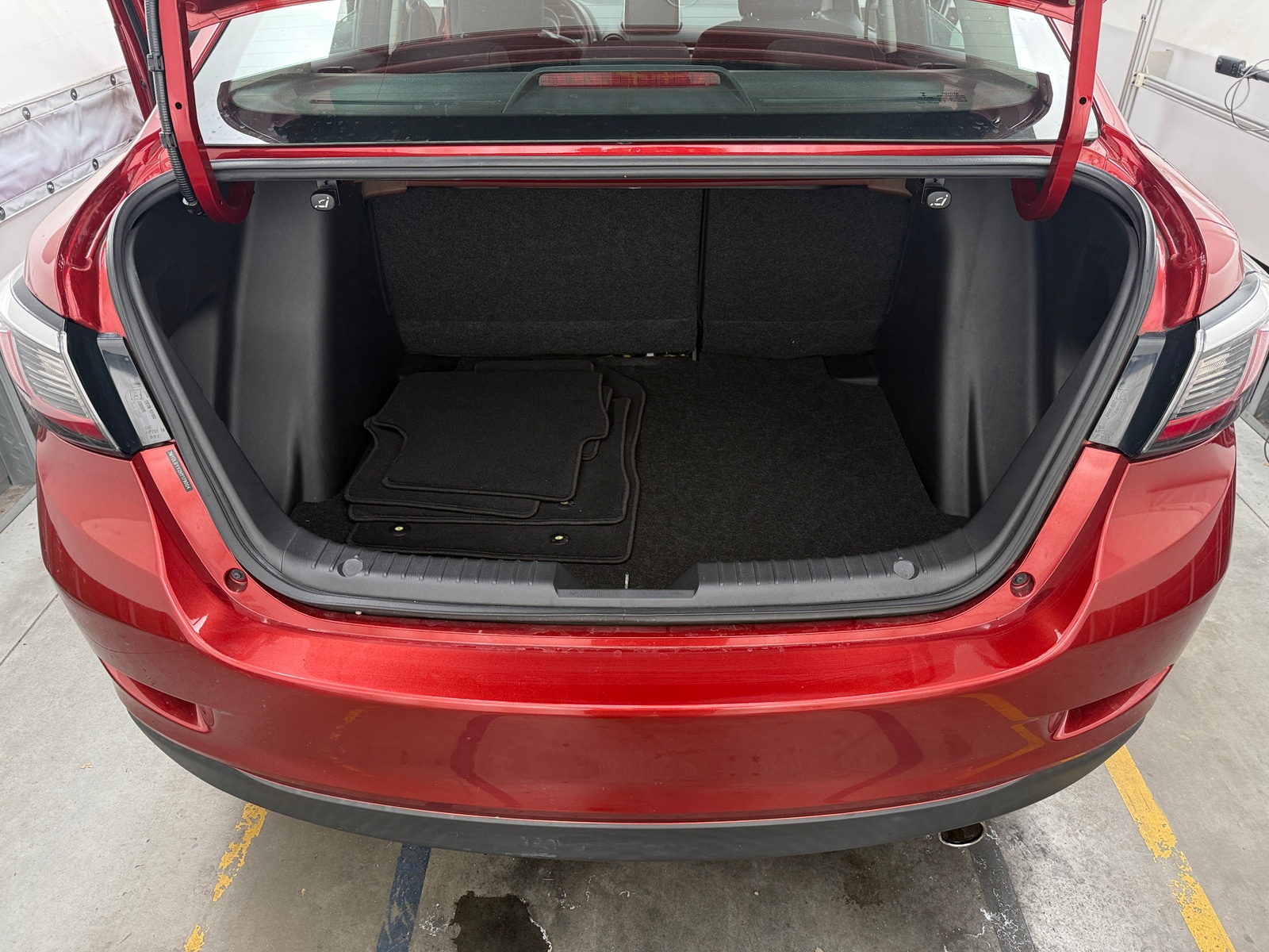 Thumbnail: 2017 Toyota Yaris iA - 7