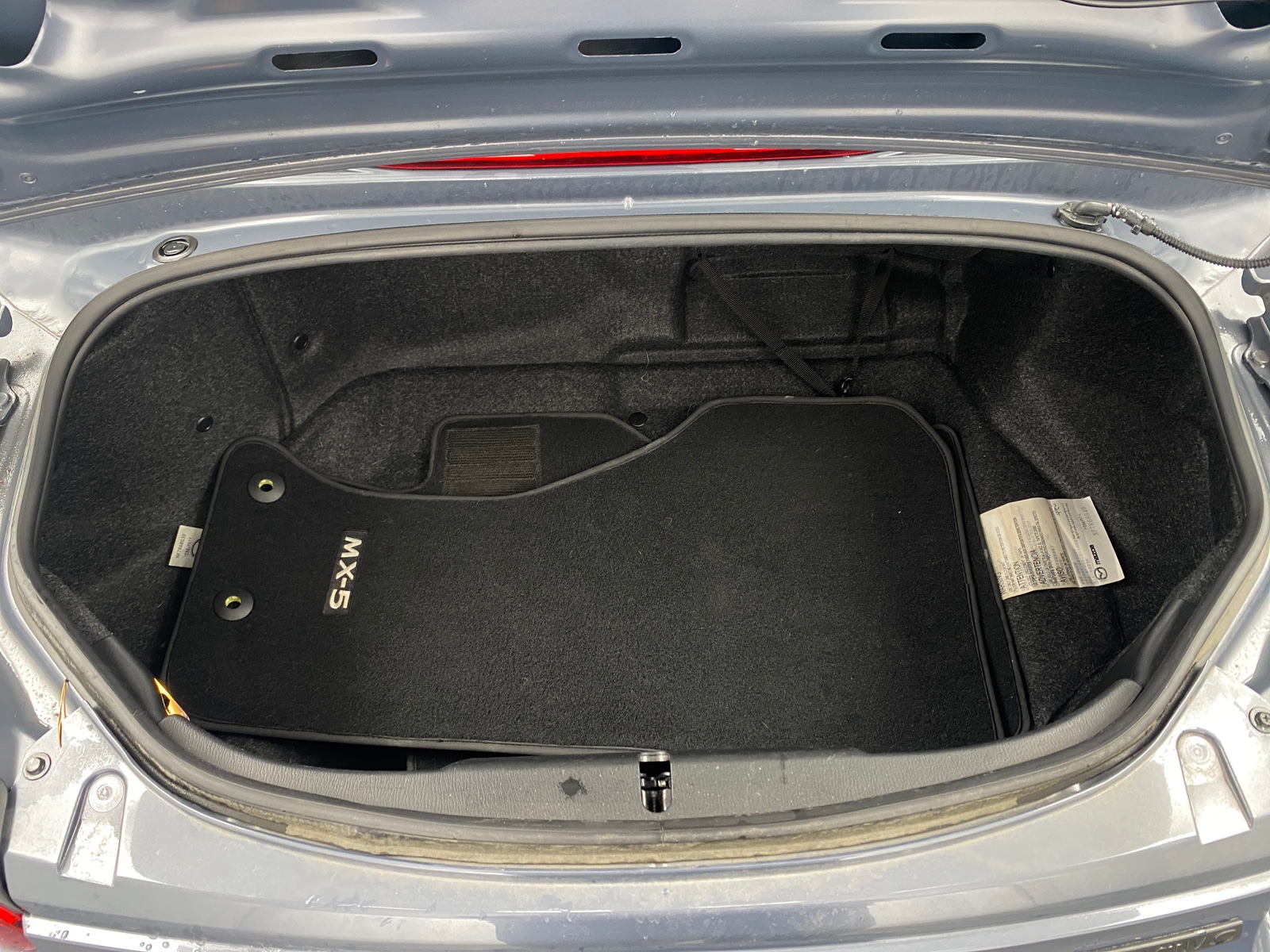 Thumbnail: 2021 Mazda MX-5 Miata - 6