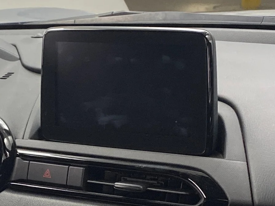 Thumbnail: 2021 Mazda MX-5 Miata - 4