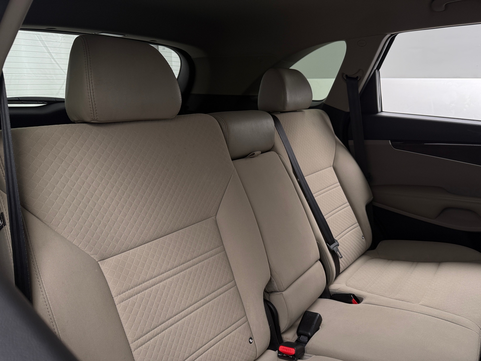 Thumbnail: 2017 Kia Sorento - 6