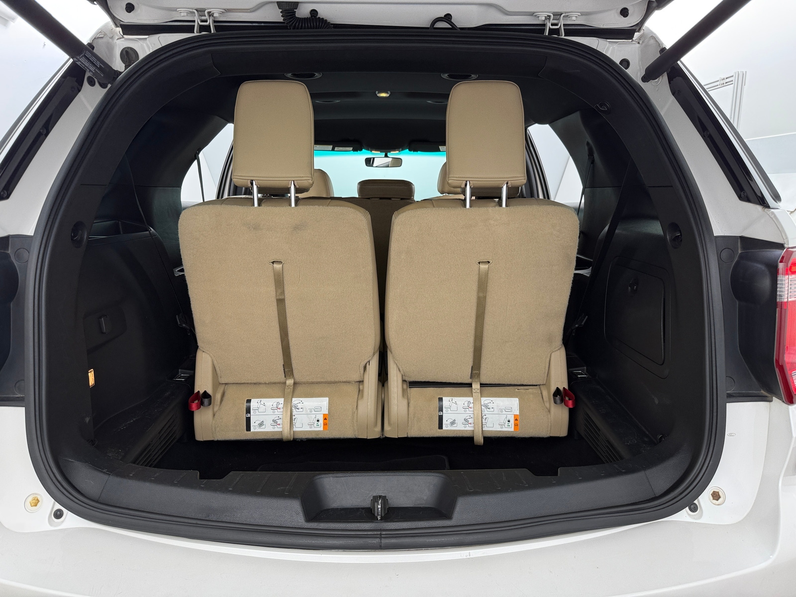 Thumbnail: 2016 Ford Explorer - 6