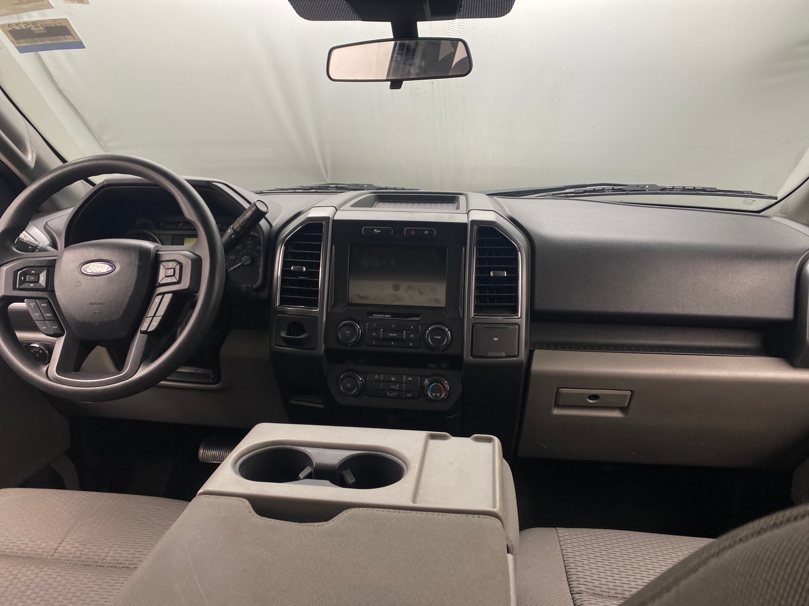 Thumbnail: 2020 Ford Econoline - 3