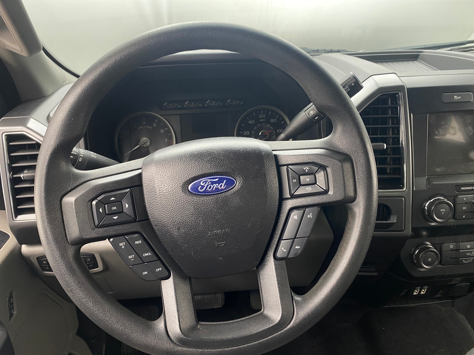 Thumbnail: 2020 Ford Econoline - 5