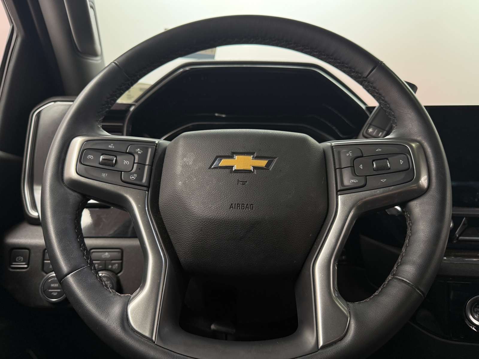 Thumbnail: 2024 Chevrolet Silverado 1500 - 5