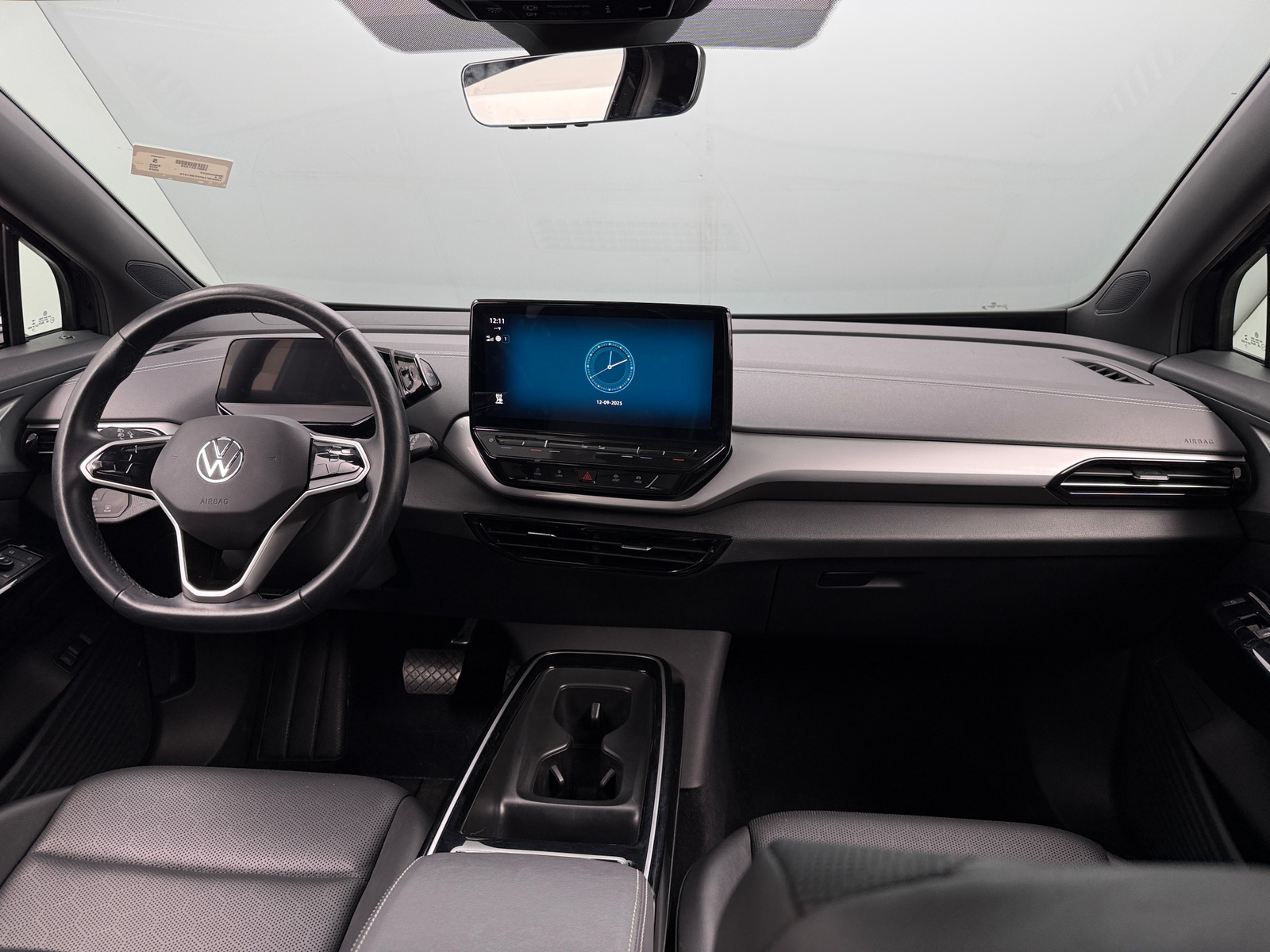 Thumbnail: 2023 Volkswagen ID.4 - 2